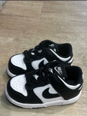 Nike Kids Black and White Low-Top Sneakers
